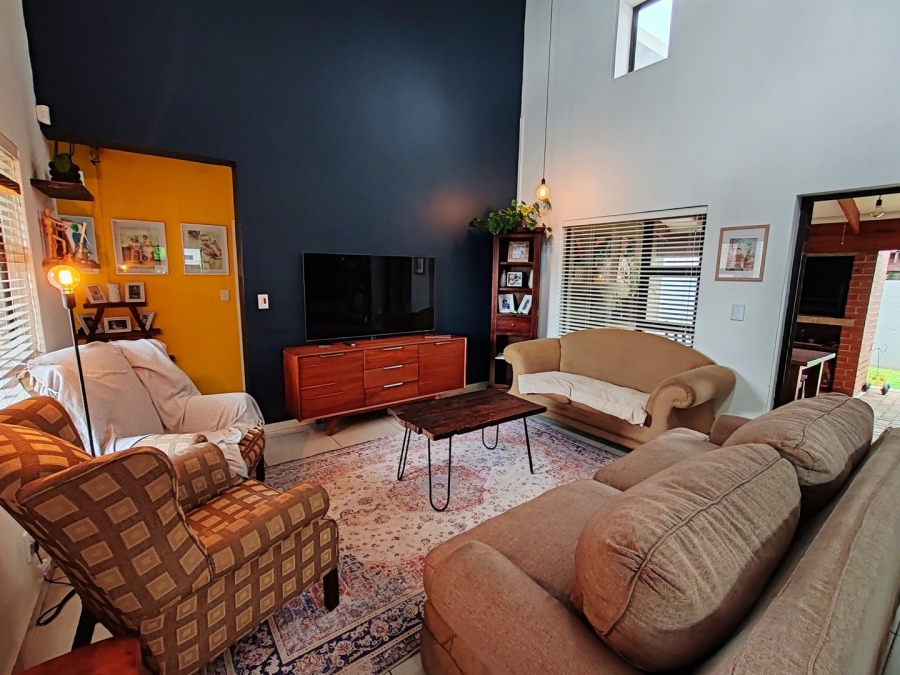 3 Bedroom Property for Sale in Grimbeeck Park North West
